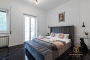 Nana Rooms Guesthouse - 200mt to Metro, near Vatican, A-C, pvt bathrooms