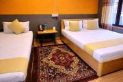Top Sauraha