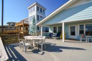 Top Topsail Beach