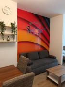 Central and homey apartment with good transport link