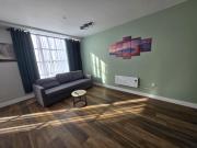 Spacious stylish flat near city centre