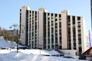 Résidence Caron - Appartement rénové, spacieux et moderne · Départ et retour skis aux pieds · Balcon MAE-0884