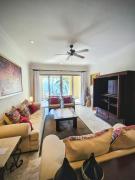 Ocena Front 2 BR Luxury Villa In Villa La Estancia