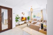Stylish Apartment Opposite Agdal Train Station