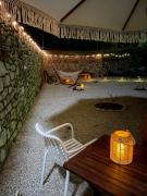Top Himare Top Himare