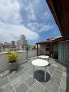 Apartamento duplex-300 metros da Praia da Enseada