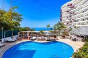 Elegant oceanview suite with private terraces, hot tub, heated pool & gym