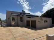 Copina Holiday Home