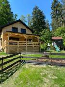 DOMEK LETNISKOWY NAD JEZIOREM