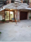 Taverna Andrea, Residenza Privata