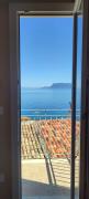 Top Scilla