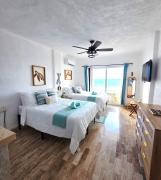 Stylish Suite with Beach Access
