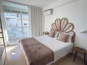 Sunlight Apartment - Apartamento soleado con balcón y piscina en el centro de Nerja