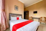 RedDoorz Casa Delray Syariah at Pantai Pelabuhan Ratu