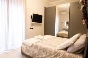Top Naples