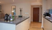 Westminster 1 bed apt with terrace and Air-Con