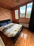Queen bed room