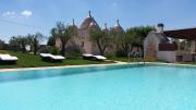 Trulli Terrarossa con Piscina