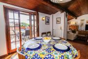 Relaxing 2BR Vacation Home with Lake Garda View & Balcony