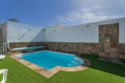 Top Arona