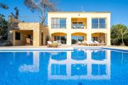 The beauty of Cala Tamarit