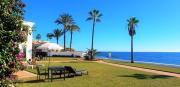 Sea Front Beach House Sandra D