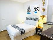 Estudio luminoso cerca de la playa