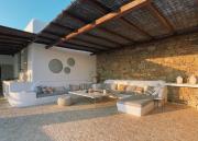 Top Elia Beach