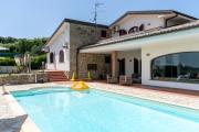 Villa con piscina - Livorno