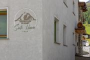 Snow Mountain Planet Suite House