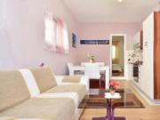 Apartment Charmante Wohnung La-Le by Interhome