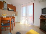 Apartment für 2 Personen in Strandnähe by Interhome