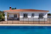 Casa con piscina La Madriguera