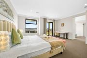 Top Wyndham Vale