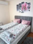 Studio 1212