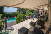 3 Bedrooms Apartment Villa with Private Garden and Pool