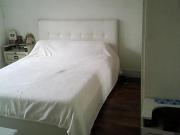 Chambre charmante dans beau bâtiment ancien