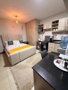CasaLuxe254 South suites apartments