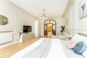 Rentero Historic Central Suite - Prague 1