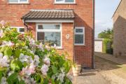 Top Leiston