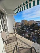 Geminis apartment, sunny, comfortable twin beds, fast Wi-Fi