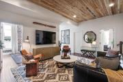 6BR Downtown Savannah Condo Walk to Nightlife