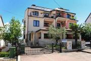 Apartments with A - C in Funtana-Istrien 55151