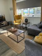 44 Gower holiday village Ty Gŵyr Cosy 2 bedroom Chalet with a seasonal indoor pool