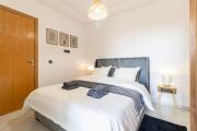 Blue Waves 2 Bedrooms with Pool