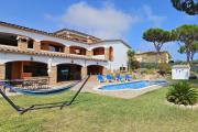 Villa Bienestar with private pool, 4 bedrooms