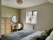 Little Olive - Beautiful, private, cosy home