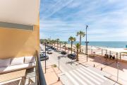 Superb Location Beachfront , 3 bed with terrace
