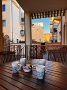 6 bed,Three bedroom apartment 100m from the sea in the heart of Tuscany