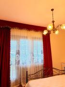 Enam Room